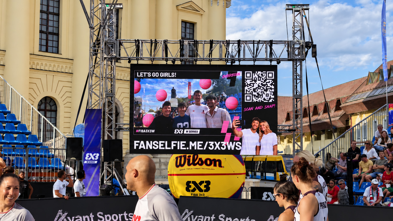 outdoor-3x3-basketball-event-stage-1791455191.jpg